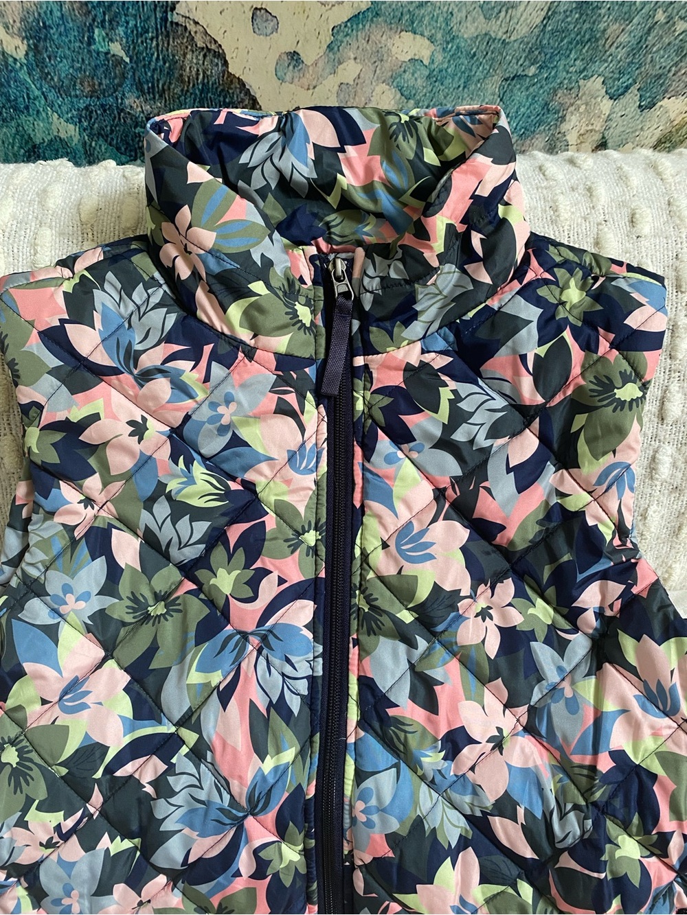 {Vera Bradley} Quilted Floral Puffer Vest - Picture 3 of 5